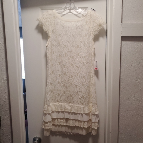 Jessica Simpson Delicate Sheer Lace Dress - Picture 3 of 8